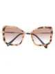 الصورة 1 من Miu Miu Eyewear نظارة شمس بإطار كبير