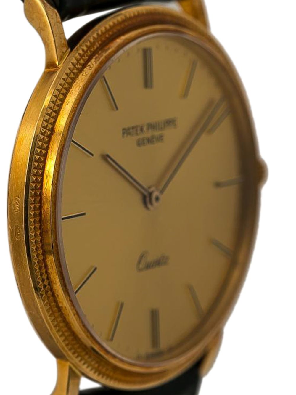 фото Patek philippe наручные часы calatrava 32 мм 1985-го года pre-owned