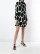 الصورة 2 من Valentino giraffe print silk mini dress