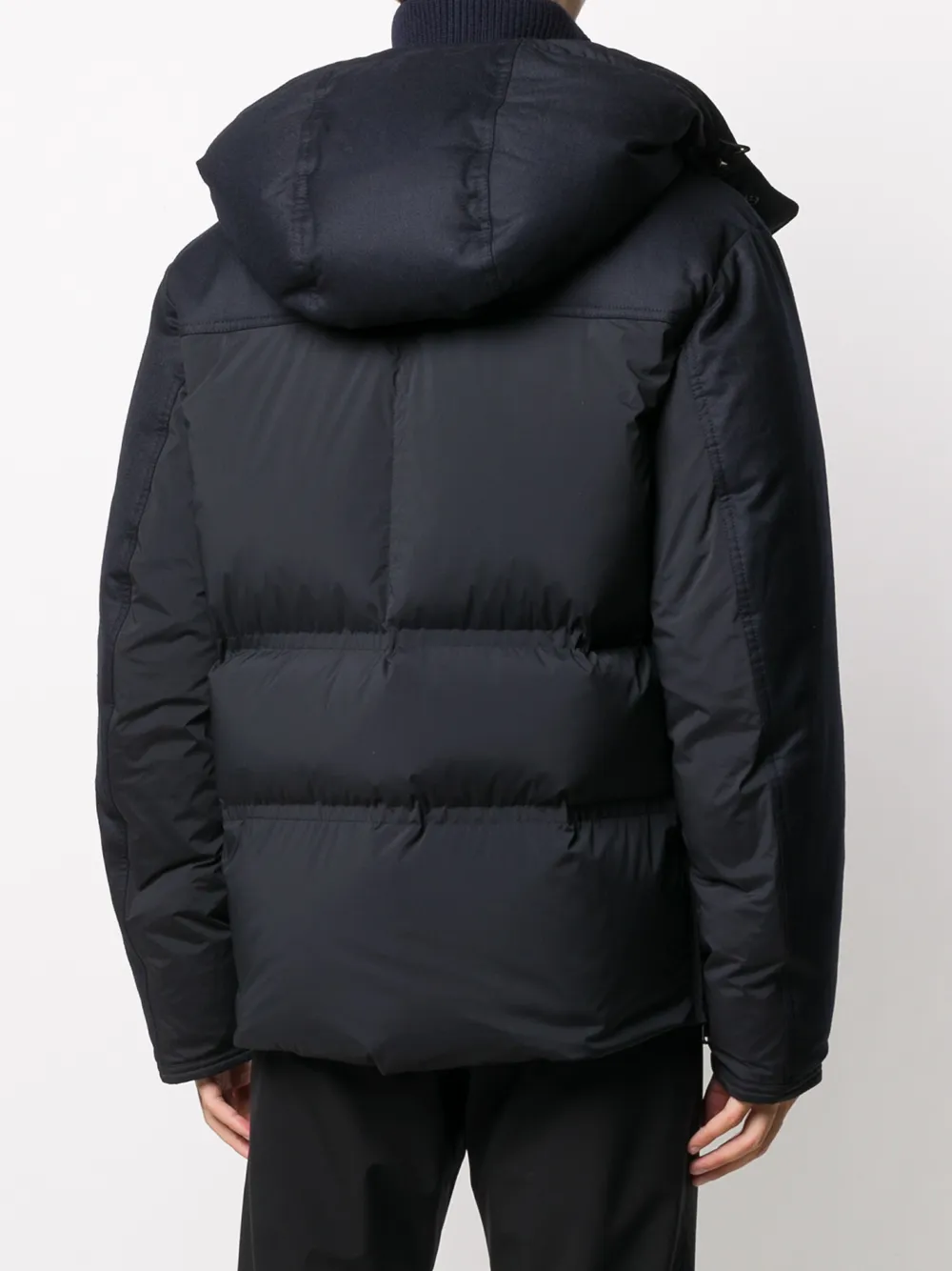 фото Moncler пуховик с карманами