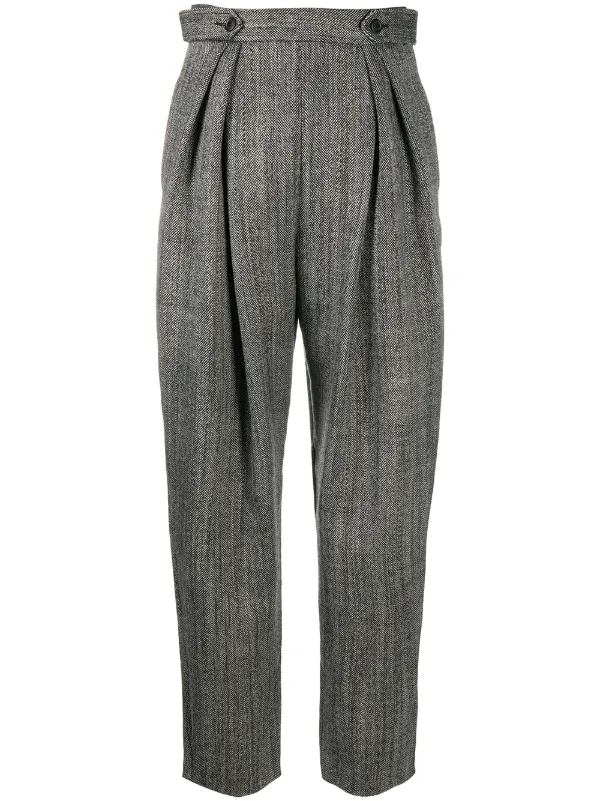 pleated tapered trousers