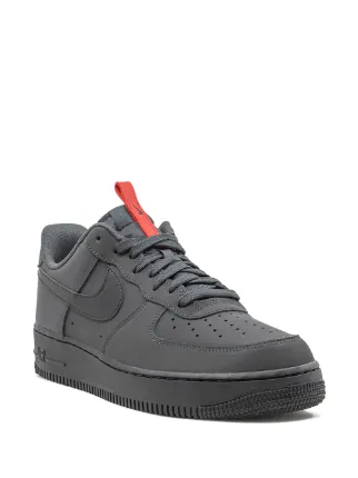 Air Force 1 '07 板鞋展示图