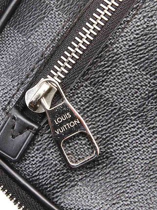 2015 pre-owned Damier Graphite Ambler belt bag展示图