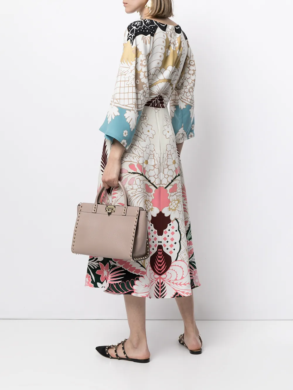 фото Valentino garavani маленькая сумка на плечо rockstud