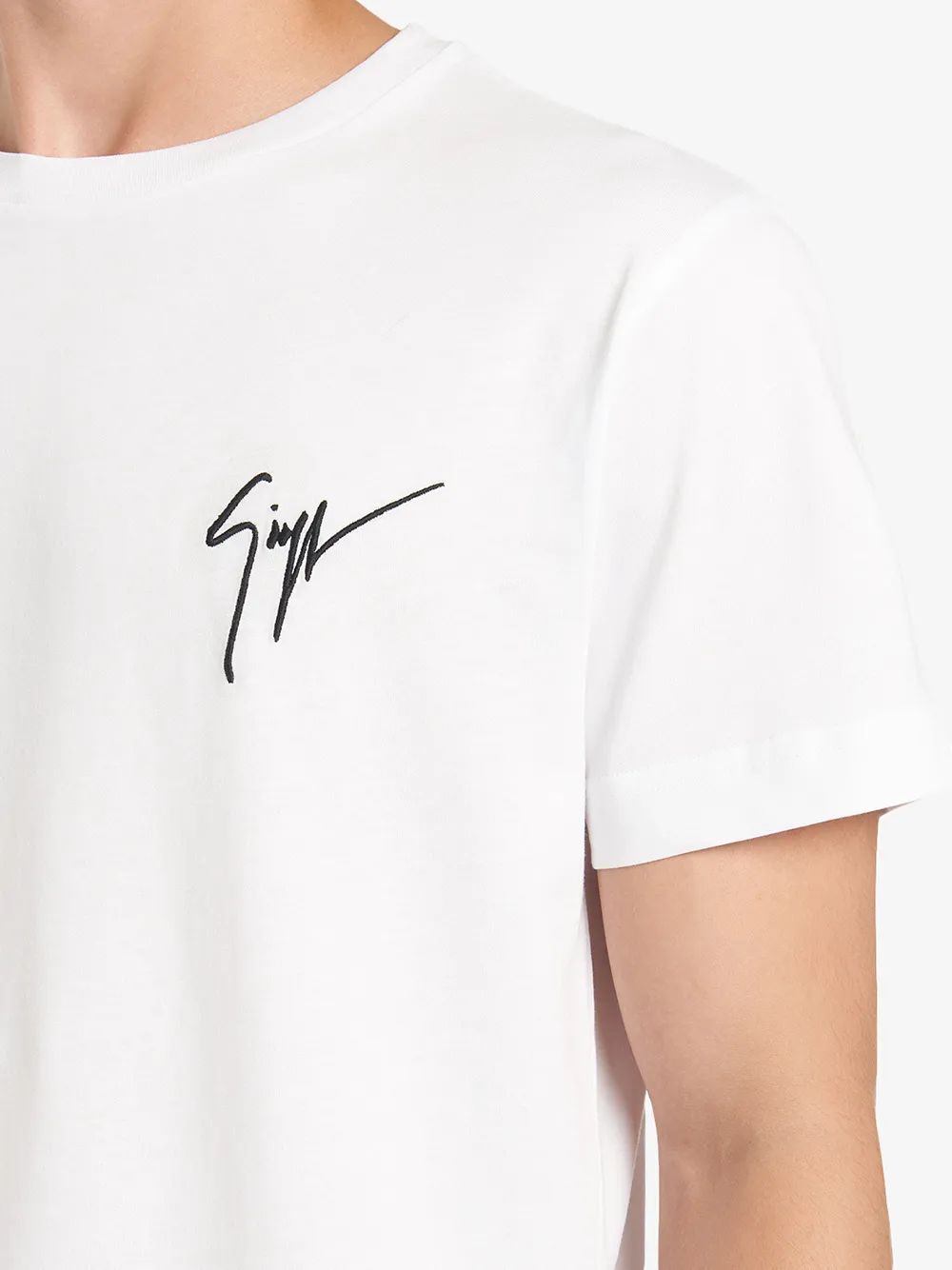 LOGO EMBROIDERED T-SHIRT