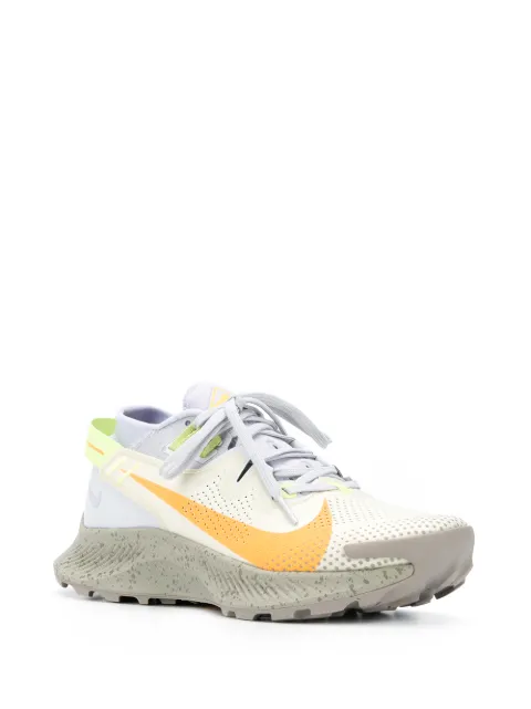 pegasus trail shoes