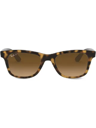 Ray-Ban