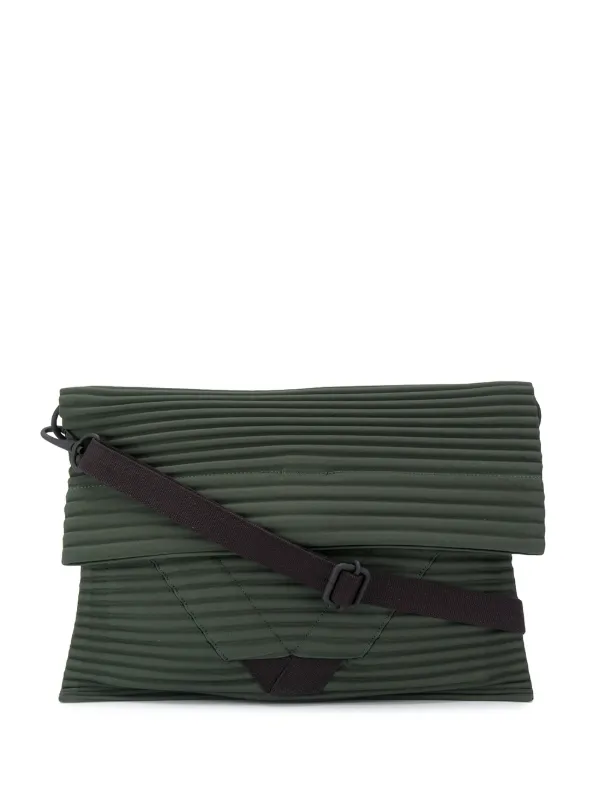 Homme plissé issey miyake bag clearance