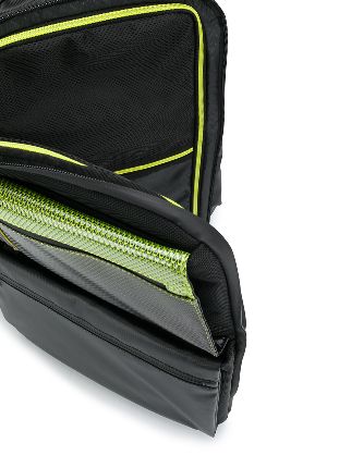 pocket-front structured backpack展示图