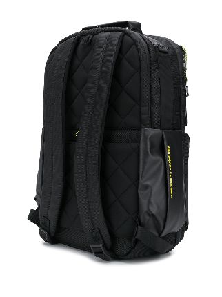 pocket-front structured backpack展示图