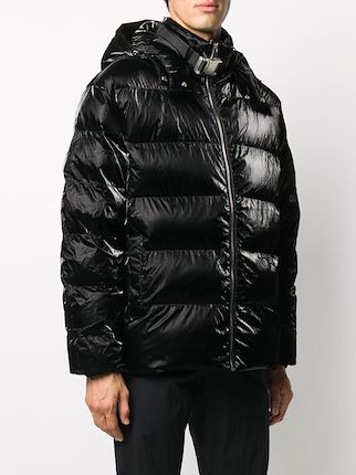 Moncler Almond 填充夹克展示图