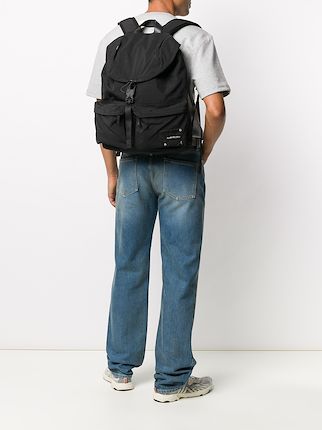 drawstring buckle-fastening backpack展示图