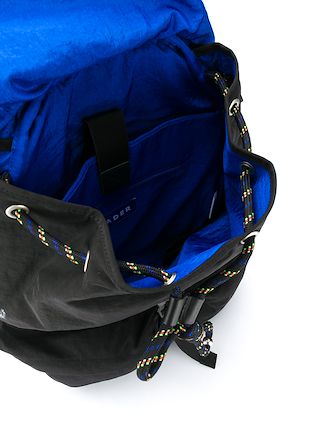 drawstring buckle-fastening backpack展示图