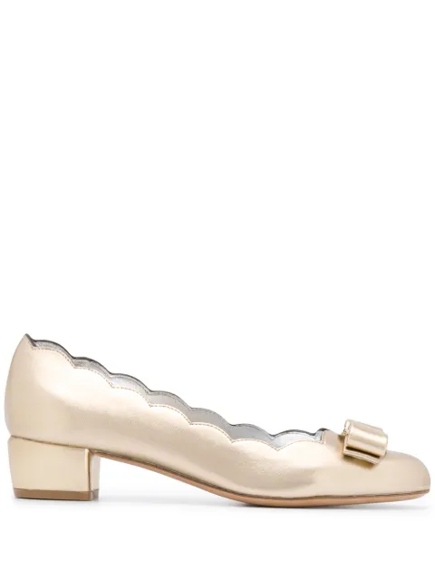 Ferragamo Vara bow pumps