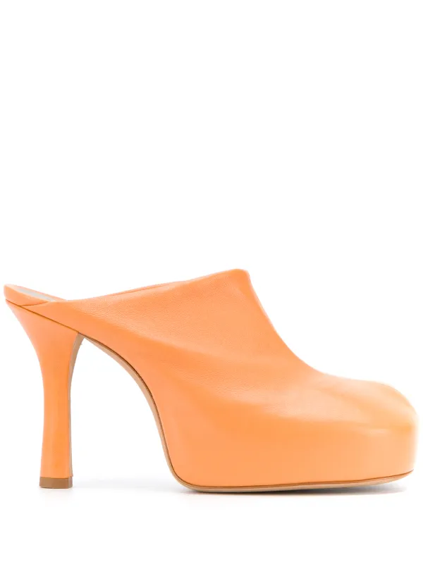 bottega veneta leather mules