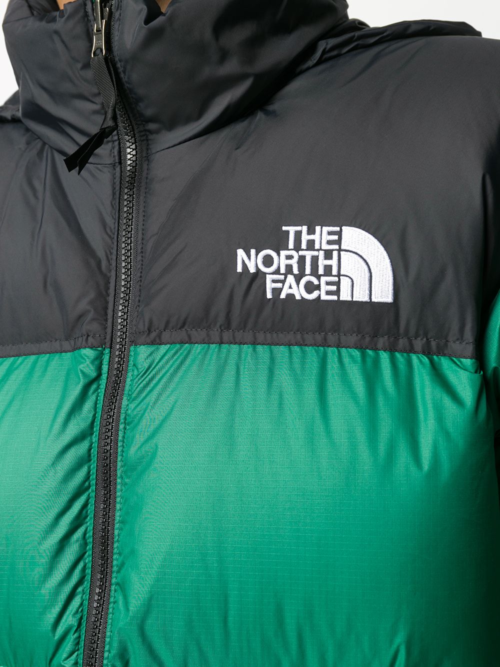 фото The north face пуховик с вышитым логотипом