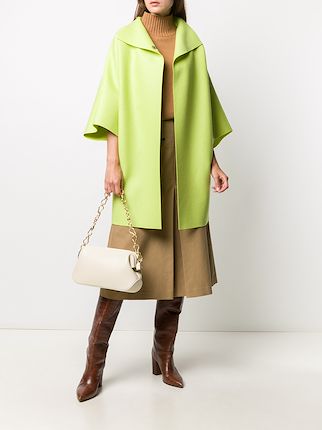 wide-sleeved wool coat展示图