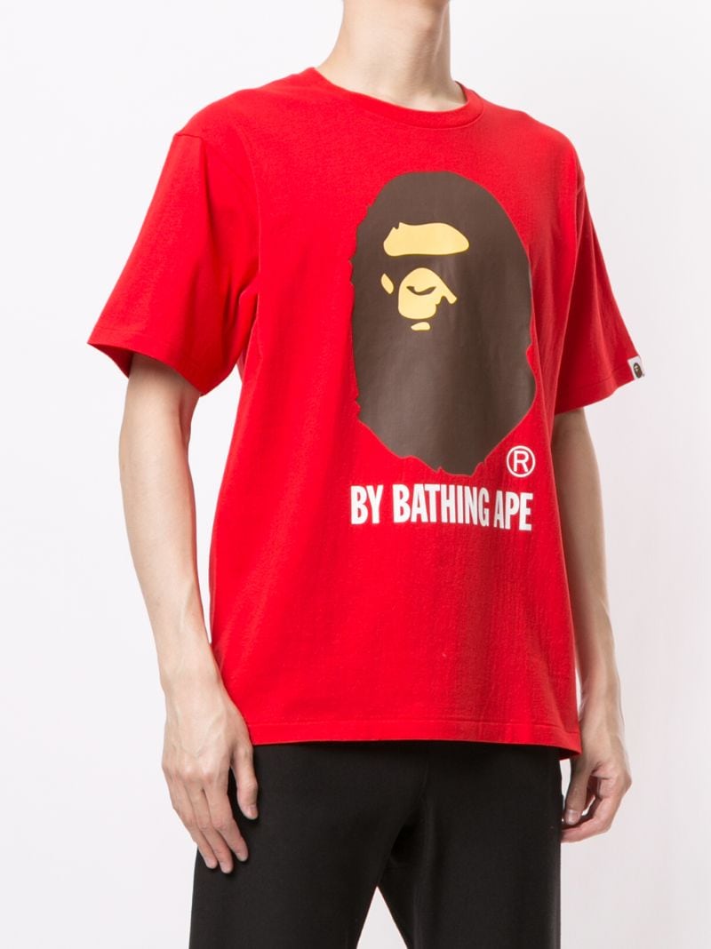 Shop A Bathing Ape T-shirt Mit Grafischem Print In Red