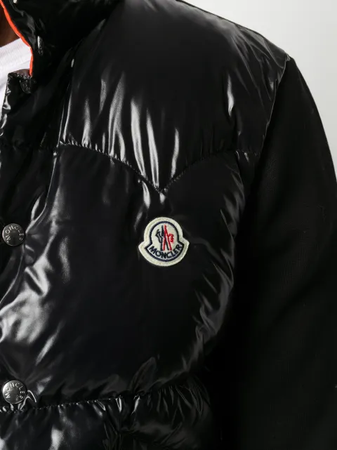 Shop black Moncler logo-patch padded jacket with Express Delivery - Farfetch
