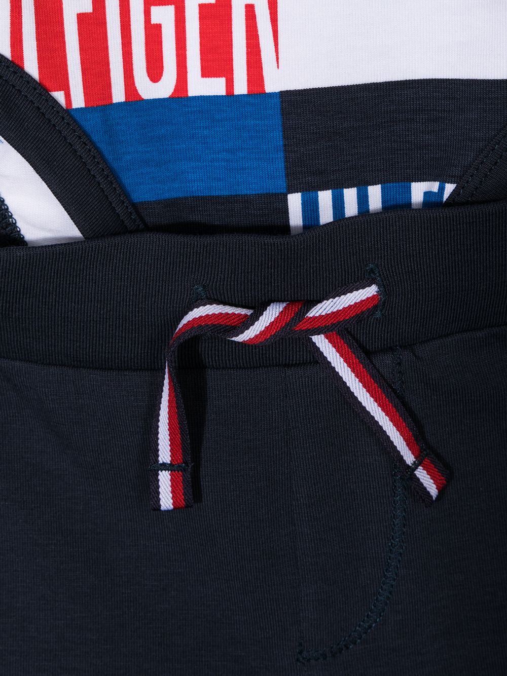 фото Tommy hilfiger junior "комплект из комбинезона, брюк и нагрудника"