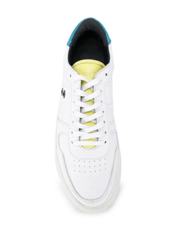 urban tennis shoes