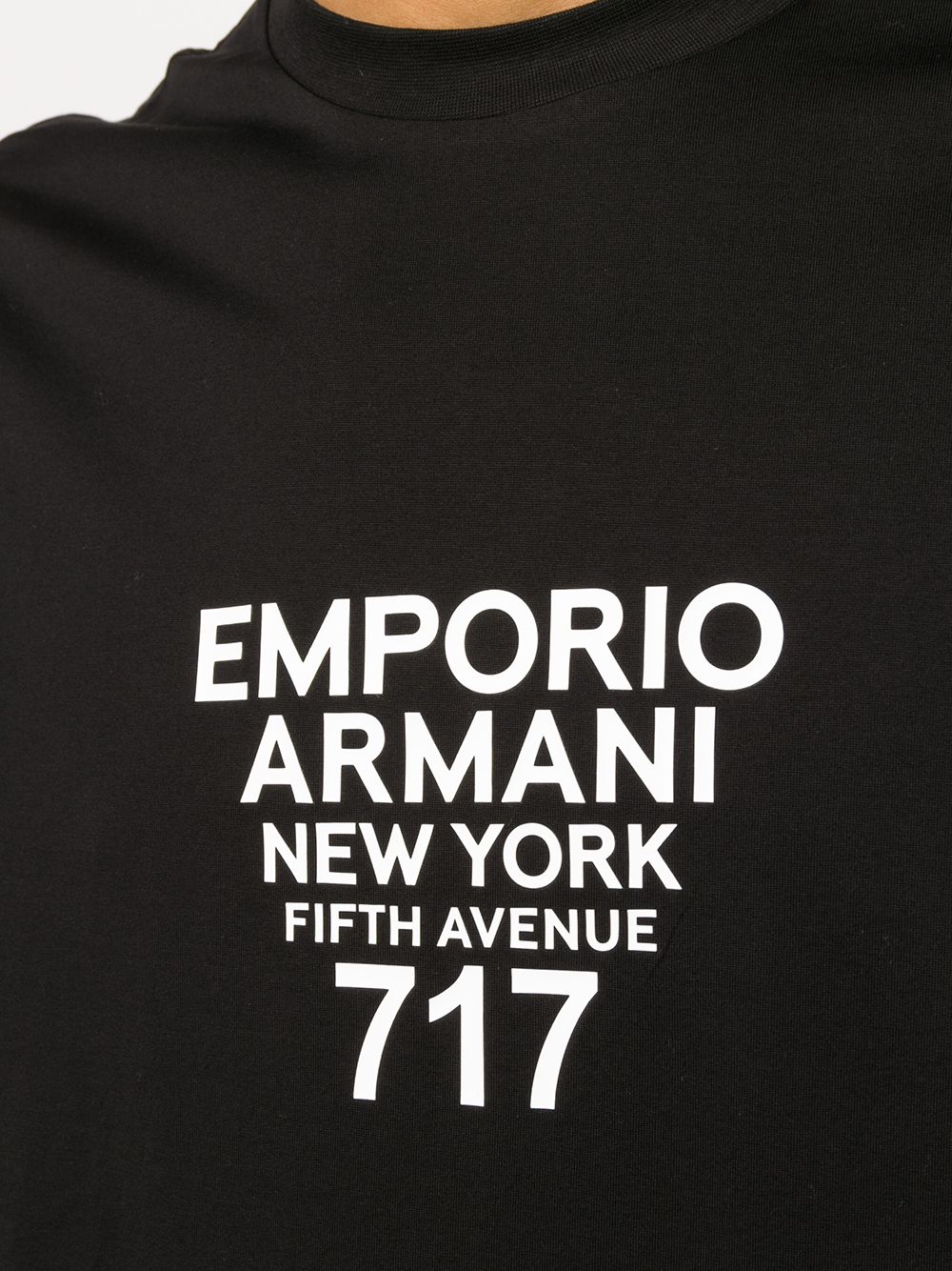 фото Emporio armani футболка с логотипом