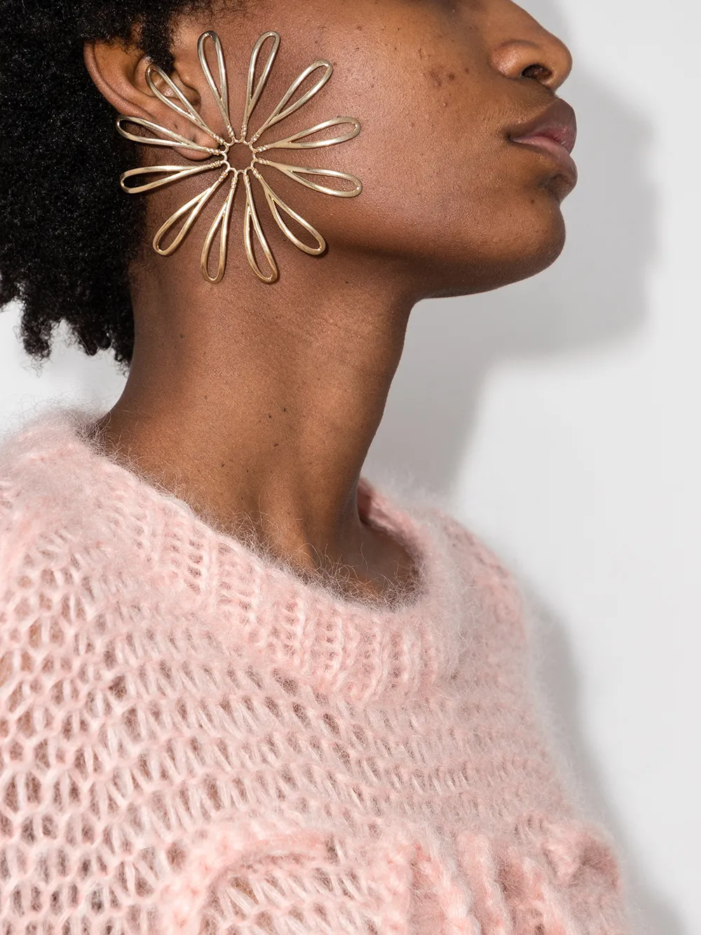 Изображение 2 из Jacquemus серьги-гвоздики Les Fleur