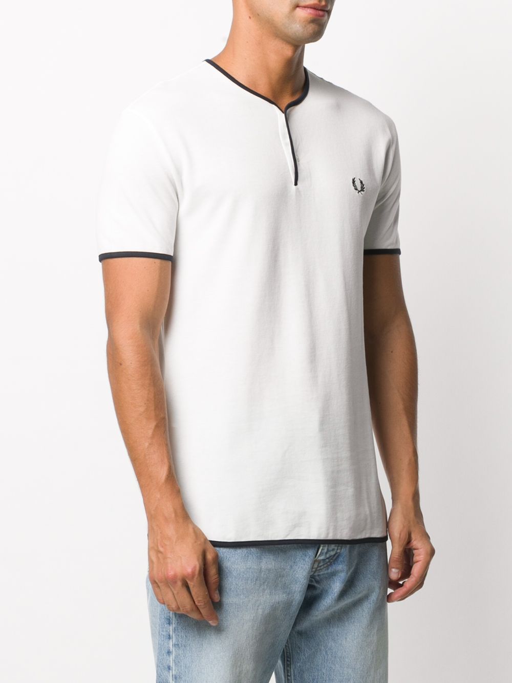 фото Fred perry футболка хенли