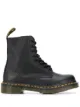 الصورة 1 من Dr. Martens بوت كاحل برباط