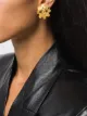 الصورة 2 من Chanel Pre-Owned أقراط بشعار CC مزينة بزهور من التسعينيات
