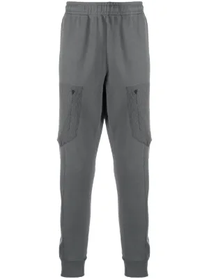 nike tracksuit bottoms slim fit