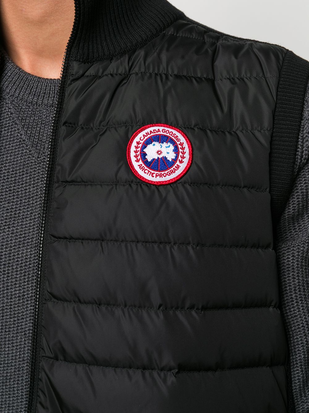 фото Canada goose дутый жилет