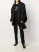 الصورة 2 من MM6 Maison Margiela بليزر بصف أزرار وتصميم كيب