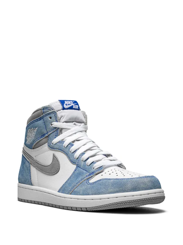 Air Jordan 1 Retro High OG 'Hyper Royal' 555088-402