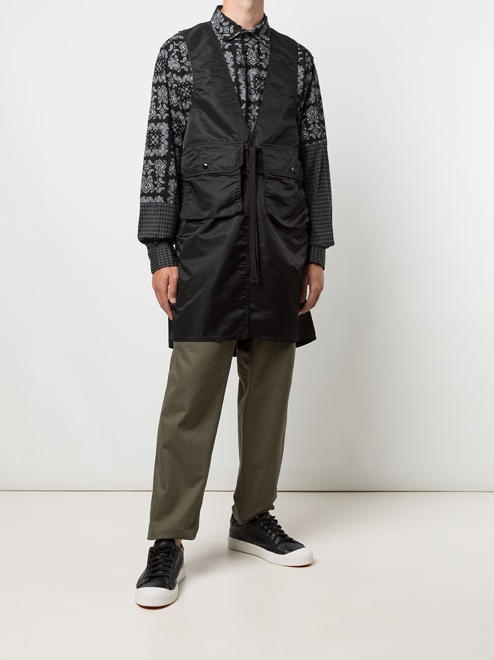 фото Engineered garments прямые брюки с нашивкой-логотипом