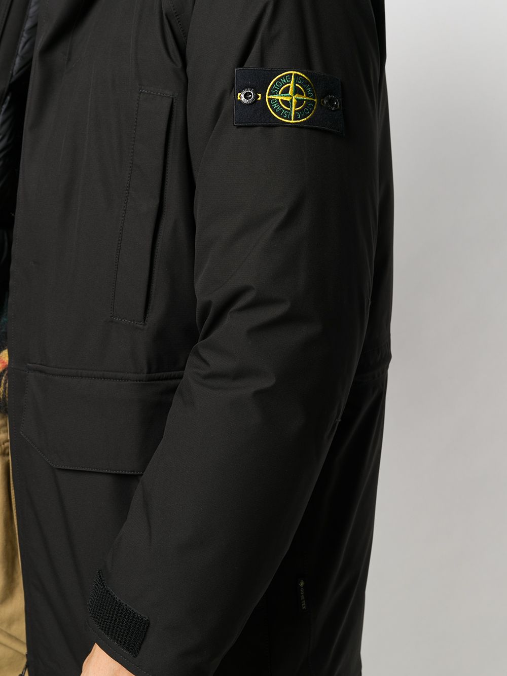 фото Stone island пальто на молнии с капюшоном