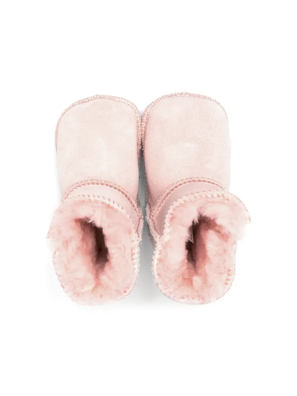 Pink ugg boots hot sale with fur