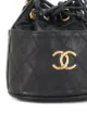 Chanel Pre-Owned شنطة دلو مبطنة وبرباط 1985-1993