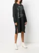 MM6 Maison Margiela شويت شيرت طويل بطبعة جرافيك