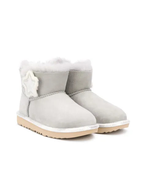 UGG Kids بوت كاحل بشارة نجمة