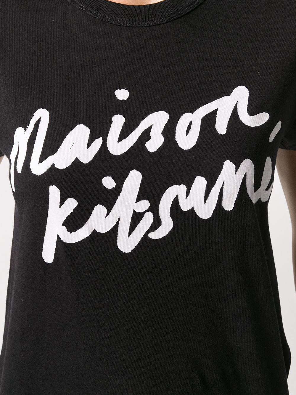 фото Maison kitsuné футболка с короткими рукавами и логотипом