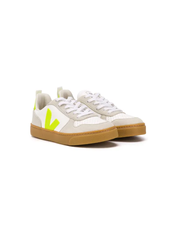 kids veja trainers