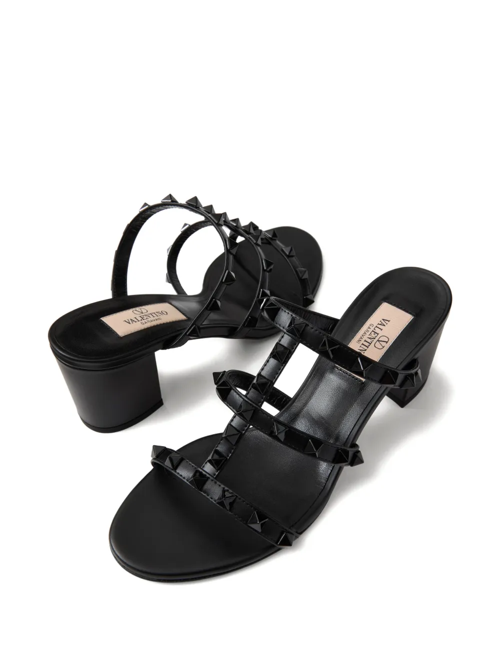 VALENTINO ロックスタッズ サンダル Valentino Garavani ロックスタッズ サンダル | ブラック | FARFETCH JP