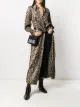 الصورة 2 من Versace Jeans Couture شنطة كتف بطبعة شعار الماركة