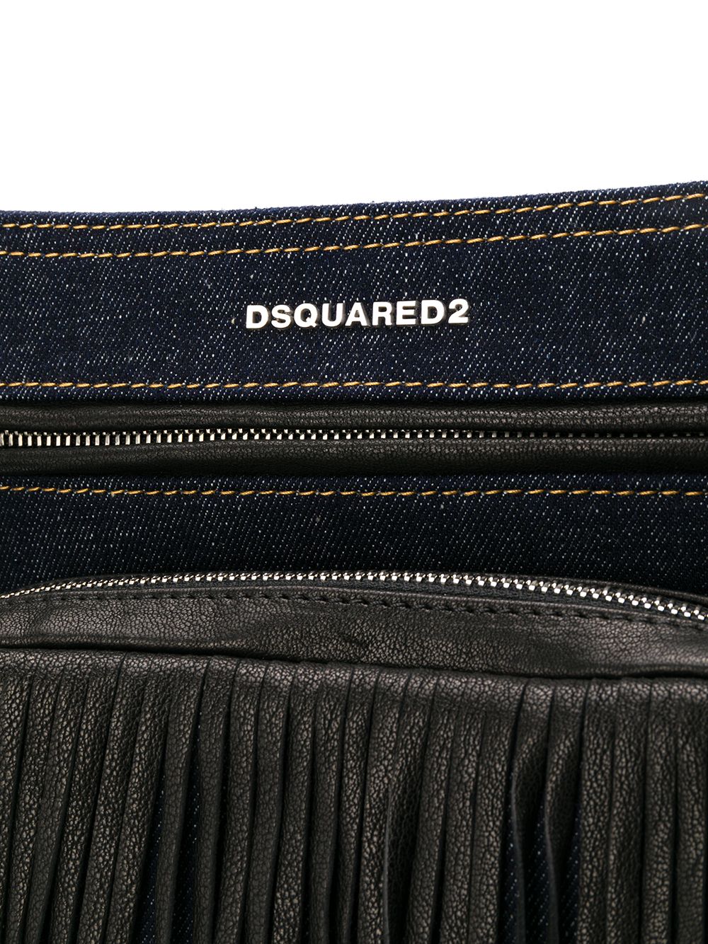 фото Dsquared2 джинсовая сумка на плечо с бахромой