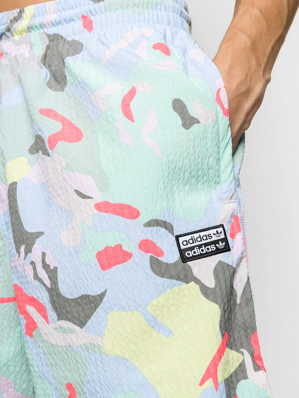 adidas Shorts met all-over print Blauw