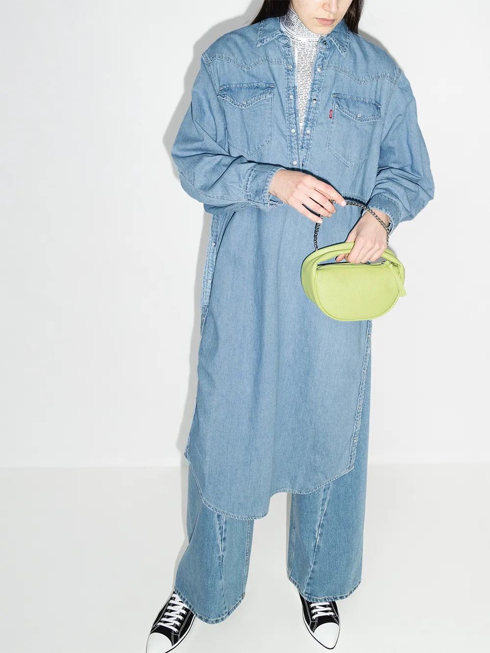 фото Ganni джинсовое платье-рубашка из коллаборации с levi's