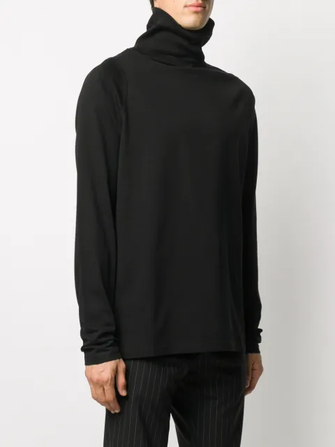 rollneck t shirt