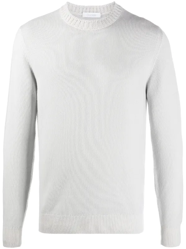 black basic jumper