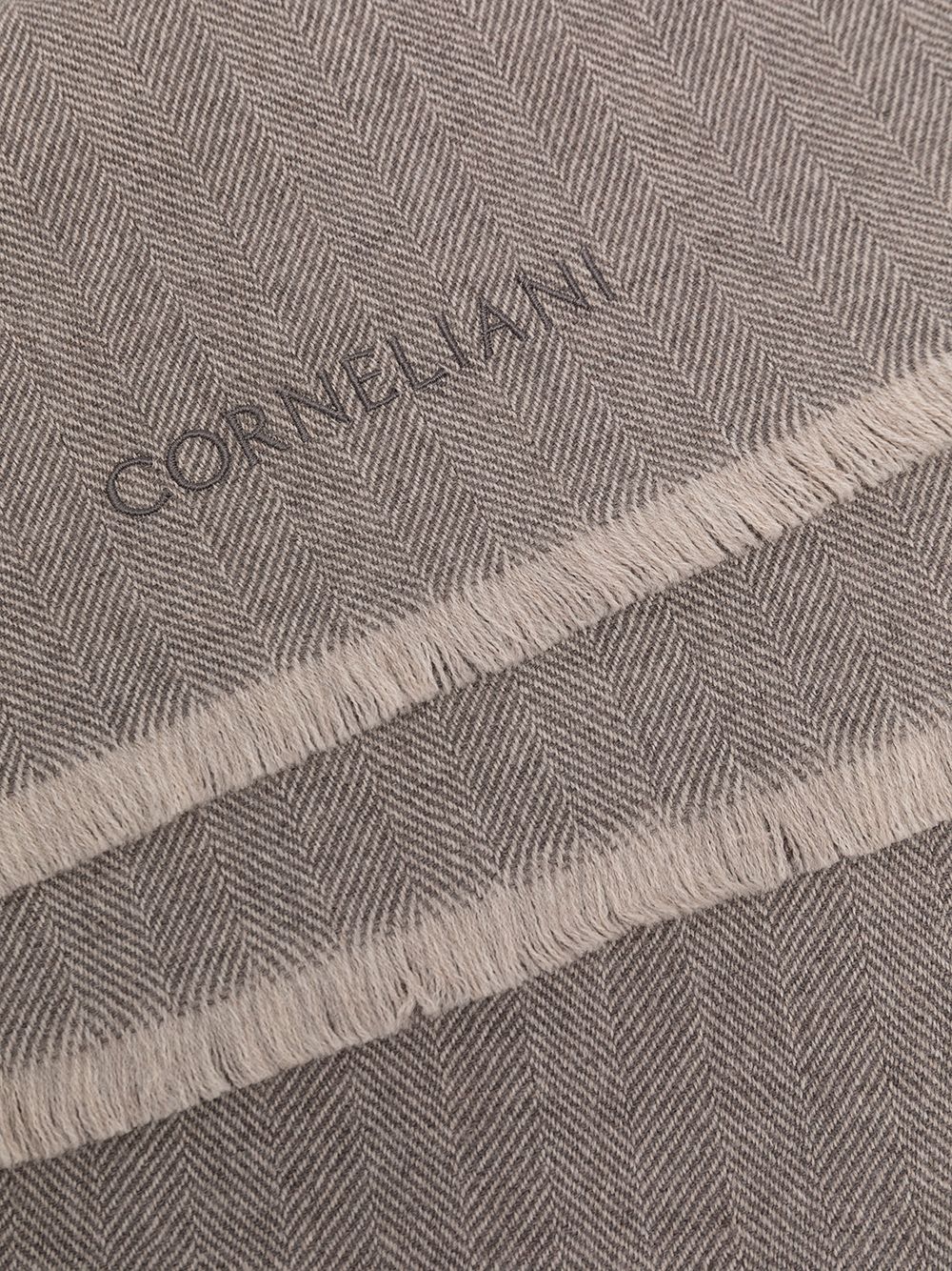 фото Corneliani шарф с узором в елочку